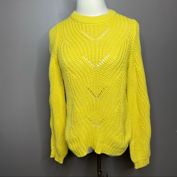 Vero Moda Sweaters - Yellow cable knit loose knit sweater NWT